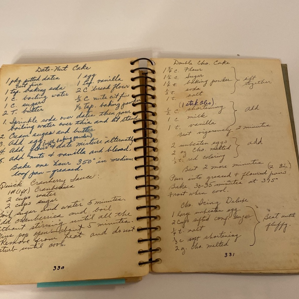 "Stove Pilot Favorite Recipes, Maxwell AF Base 1948 Military Wives Cookbook - Picture 16 of 16